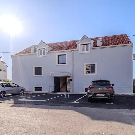 Apartament Indigo