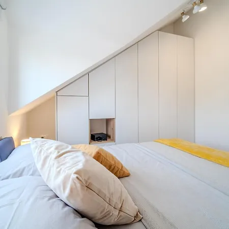 Apartament Indigo *