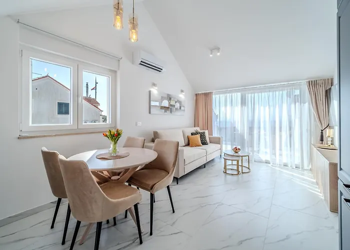 Apartment Indigo *