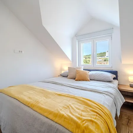 Appartement Indigo Supetar